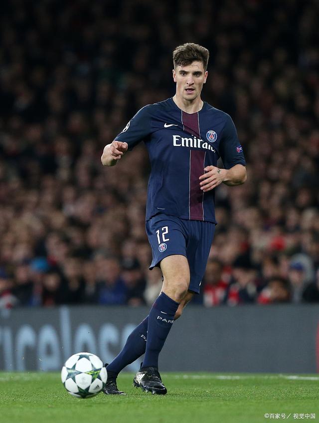 包含穆古鲁扎回归赛场，大胜首场状态亮眼，G2观众沸腾！的词条