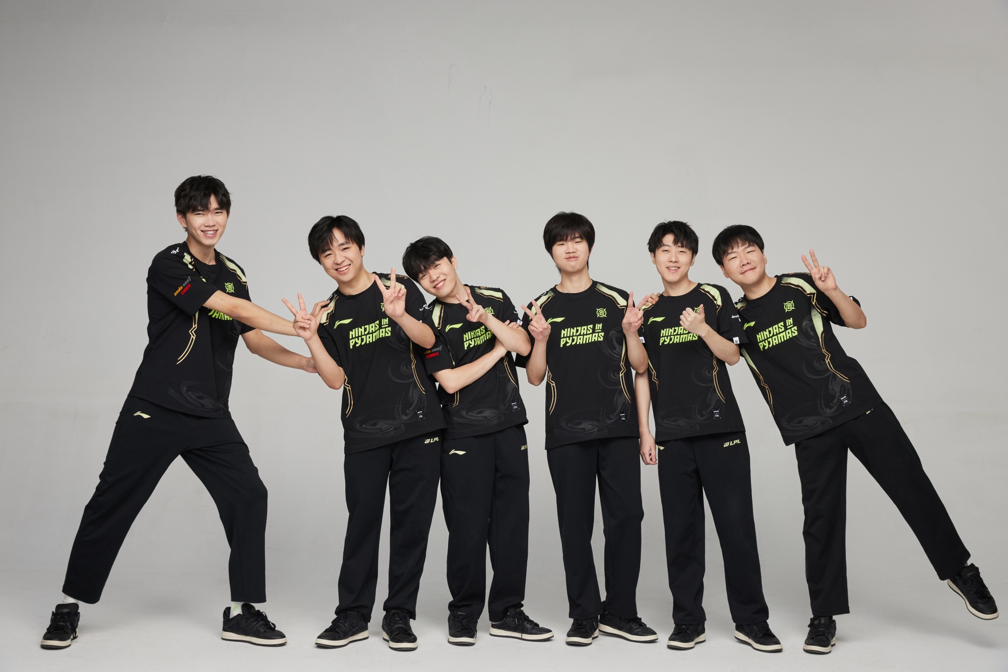 奇异果体育官网-包含Rookie在TES比赛中绝杀，绝杀引发热议！的词条